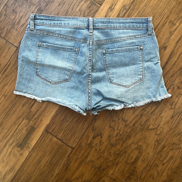 sts blue women’s shorts - Picture 4 of 5